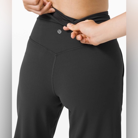 Lululemon Align Wide Leg Crop 23’’ - Size 6 - Picture 3 of 7